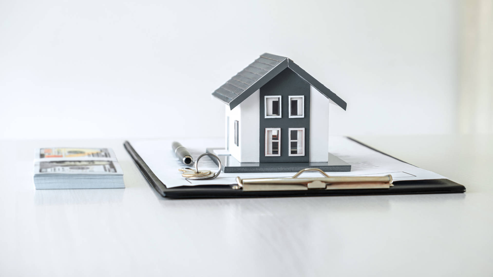 Kiểm tra title, lien và permit để giảm rủi ro bất động sản trước khi mua nhà